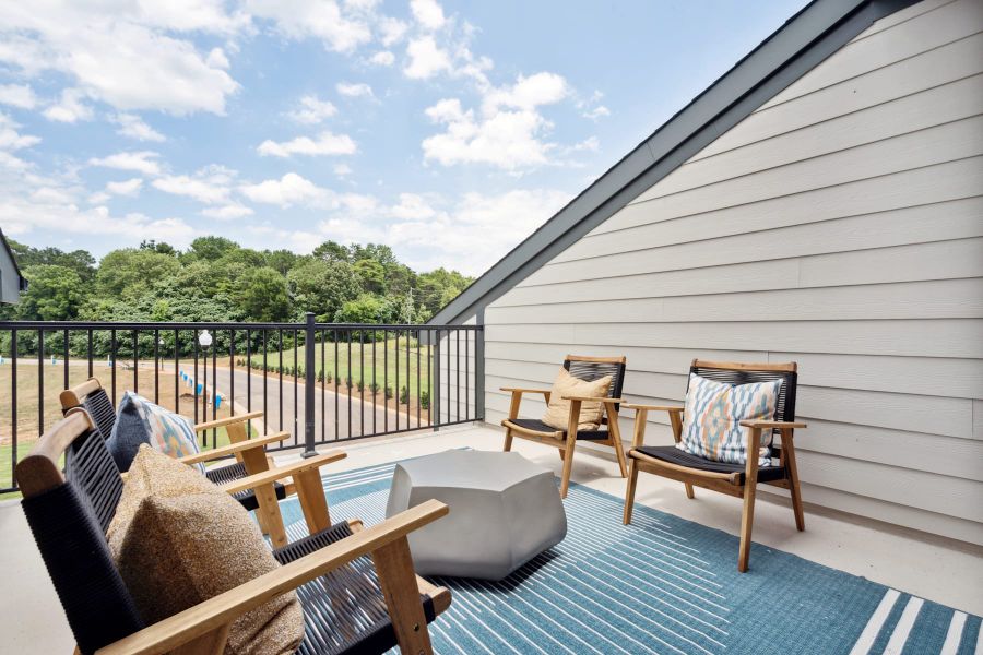 Representative exterior details of a home built from the Stowe by Tri Pointe Homes in Seven Oaks, Belmont (Image 26).