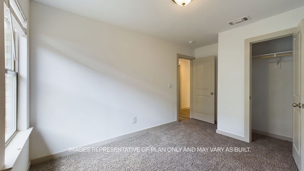 Spacious, unfurnished interior of a new home in Terra Vista, Lubbock (Image 12).