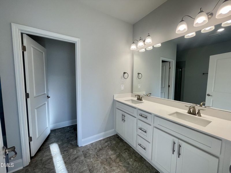 Duel Vanities