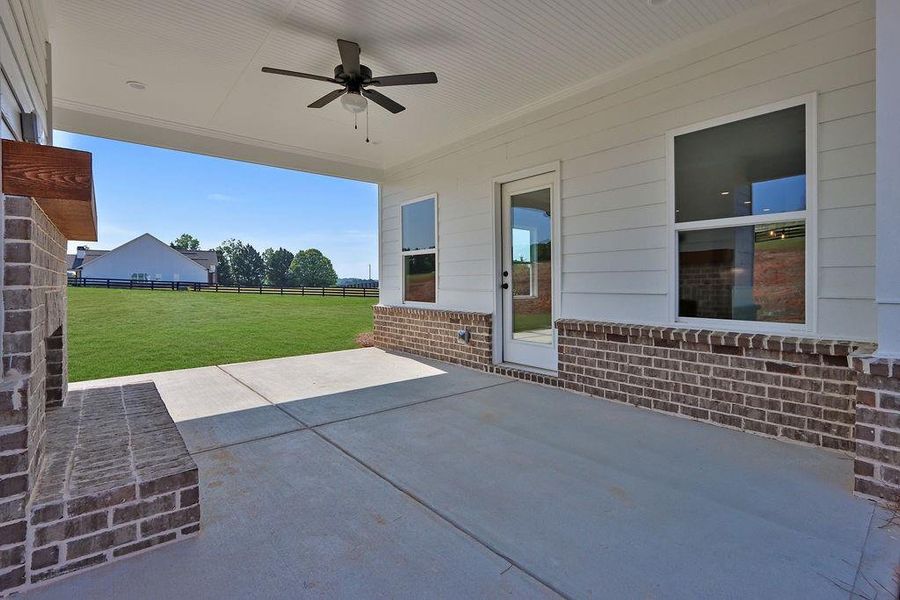 Exterior details and patio area of a home in , Monroe (Image 3).