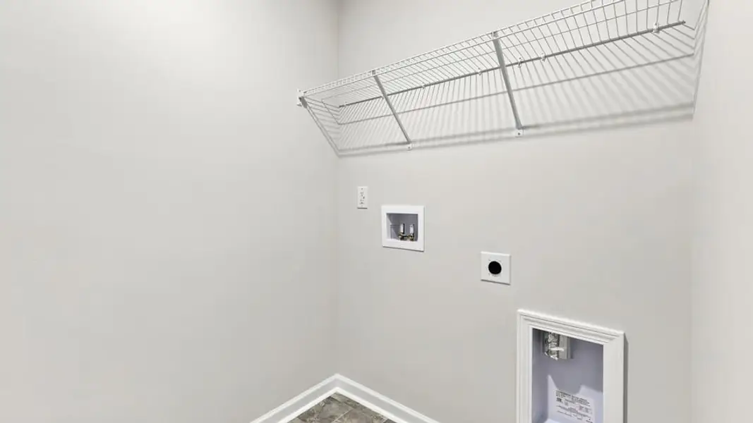 Spacious, unfurnished interior of a new home in Woodglen, Piedmont (Image 40). Spacious, unfurnished interior of a new home in Woodglen, Piedmont (Image 40).