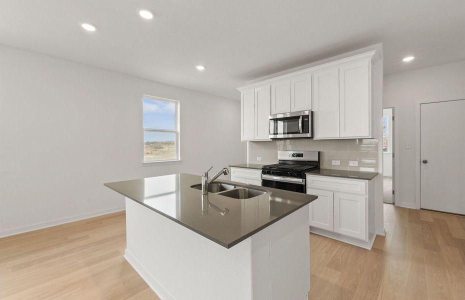 Furnished interior view inside a new home in La Cima, San Marcos (Image 7).