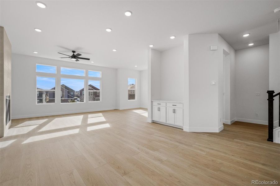 Spacious, unfurnished interior of a new home in Trailside at Cottonwood Creek, Colorado Springs (Image 21).