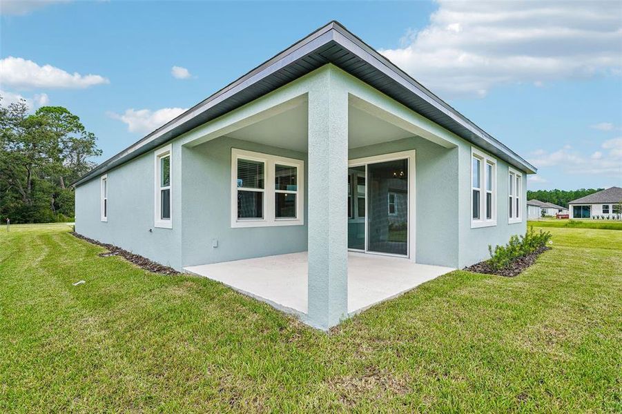 Exterior details and patio area of a home in Legends Preserve - Signature Series, Daytona Beach (Image 26).