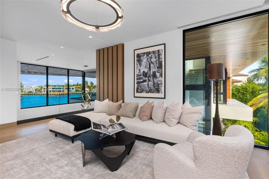 Furnished interior view inside a new home in , Fort Lauderdale (Image 32). Furnished interior view inside a new home in , Fort Lauderdale (Image 32).