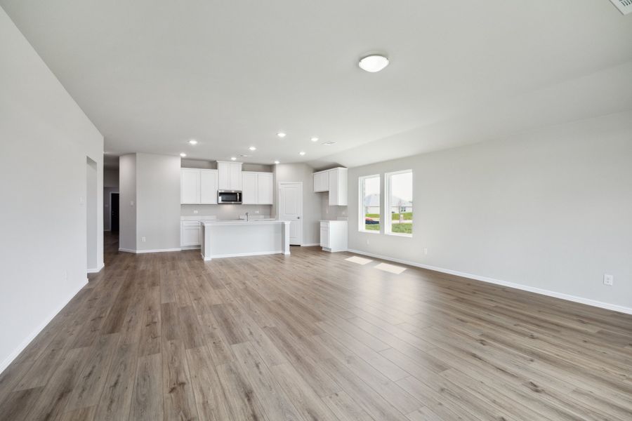 Representative unfurnished interior of a home built from the Asher by Megatel Homes in Santorini, Seagoville (Image 16).