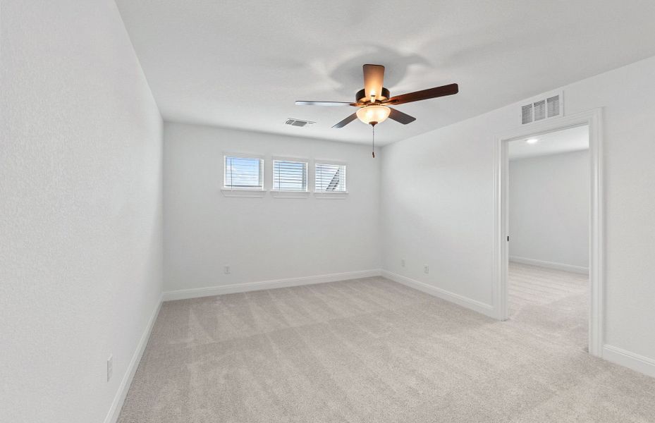 Spacious, unfurnished interior of a new home in Lagos, Manor (Image 34).