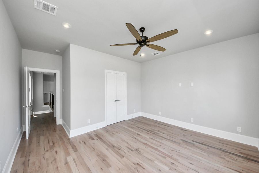 Spacious, unfurnished interior of a new home in , Houston (Image 19). Spacious, unfurnished interior of a new home in , Houston (Image 19).