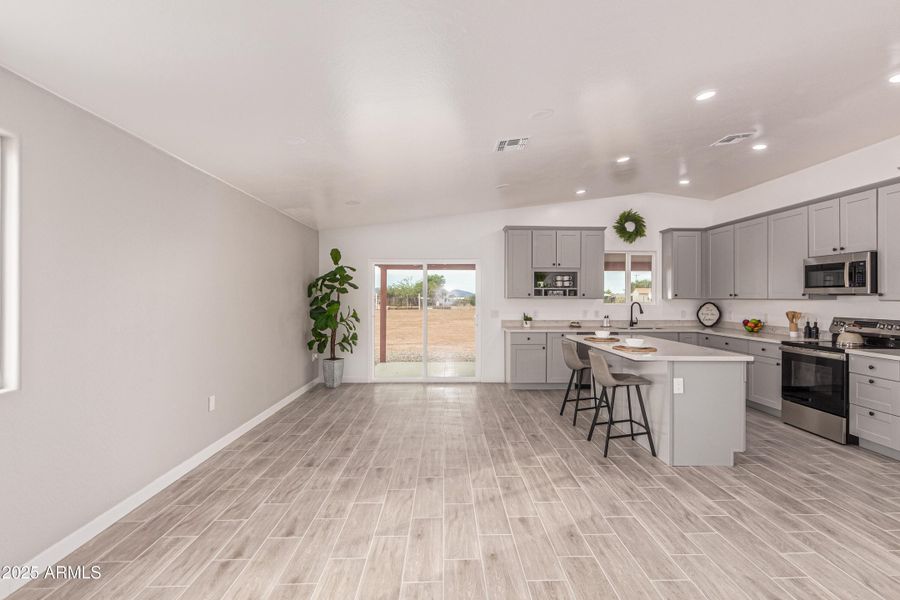 130 S 352nd Dr Tonopah, AZ 85354 130 S 352nd Dr Tonopah, AZ 85354