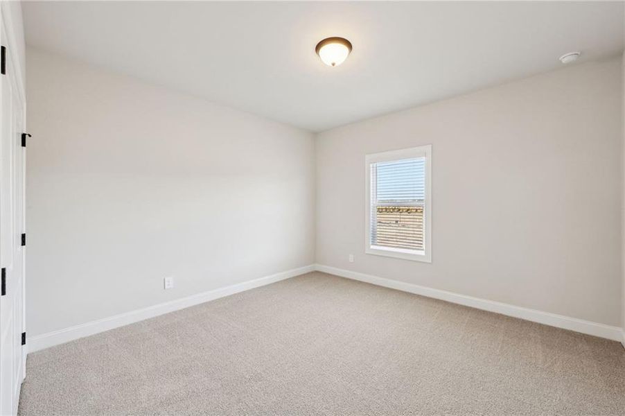 Spacious, unfurnished interior of a new home in River Pointe, Monroe (Image 33).