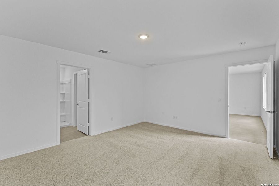 Spacious, unfurnished interior of a new home in Smiley Ranch, San Antonio (Image 24). Spacious, unfurnished interior of a new home in Smiley Ranch, San Antonio (Image 24).