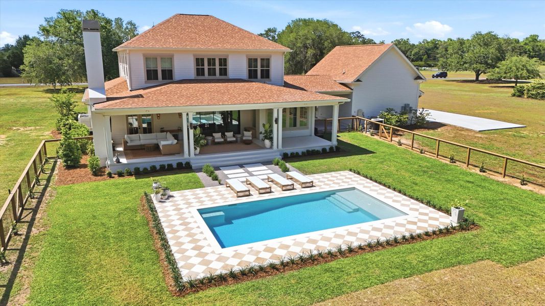 Exterior details and patio area of a home in , Wadmalaw Island (Image 33).