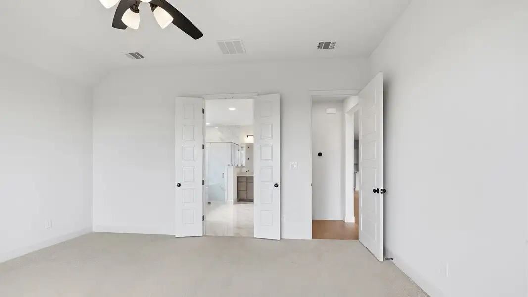 Spacious, unfurnished interior of a new home in Meraki, Forney (Image 21).