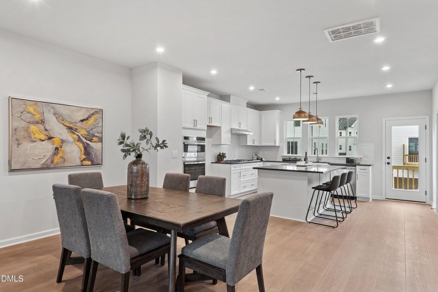 Twinleaf Townes 24_Dining and Kitchen_2.