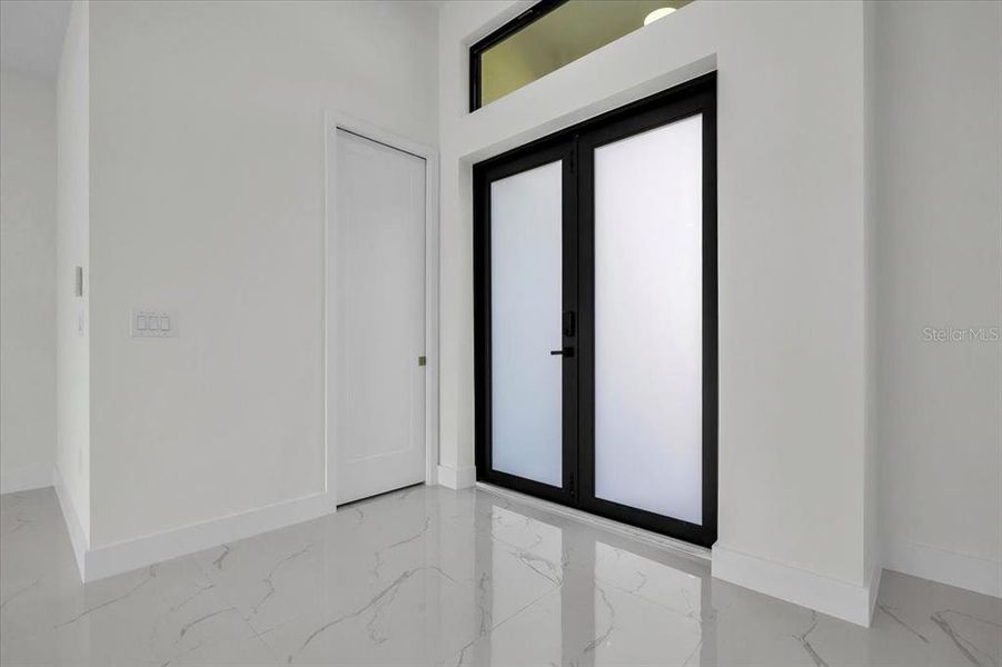 Spacious, unfurnished interior of a new home in , Port Charlotte (Image 41). Spacious, unfurnished interior of a new home in , Port Charlotte (Image 41).