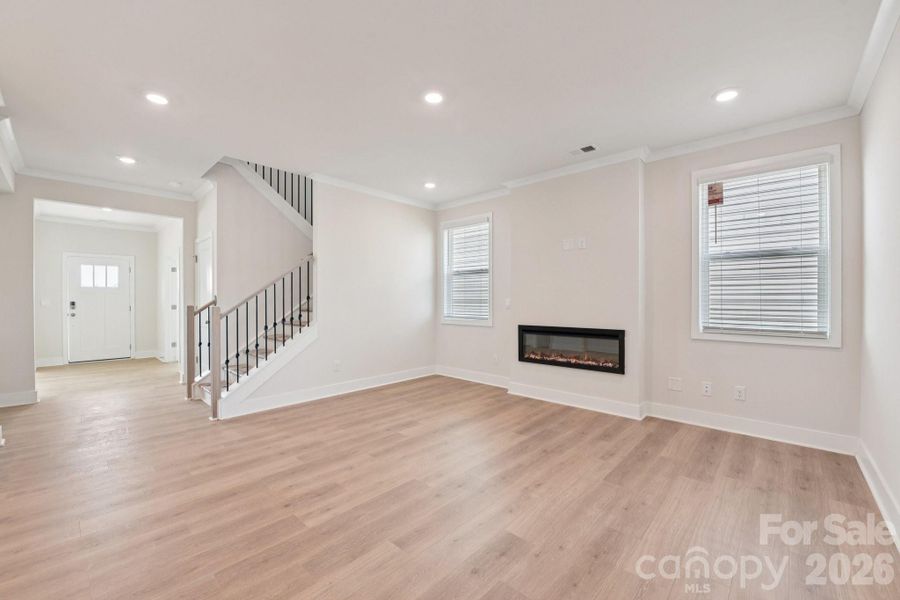 Spacious, unfurnished interior of a new home in Oak Grove Hill, Huntersville (Image 21).