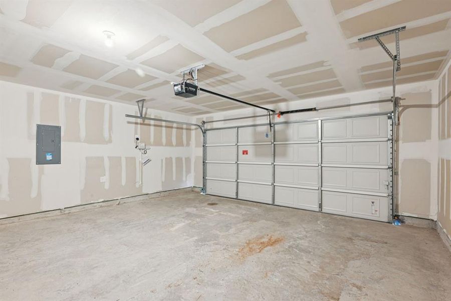 Photo is not of the actual home, but is an inspirational photo of builder’s model home and may depict options, furnishings, and/or decorator features that are not included. Photo is not of the actual home, but is an inspirational photo of builder’s model home and may depict options, furnishings, and/or decorator features that are not included.