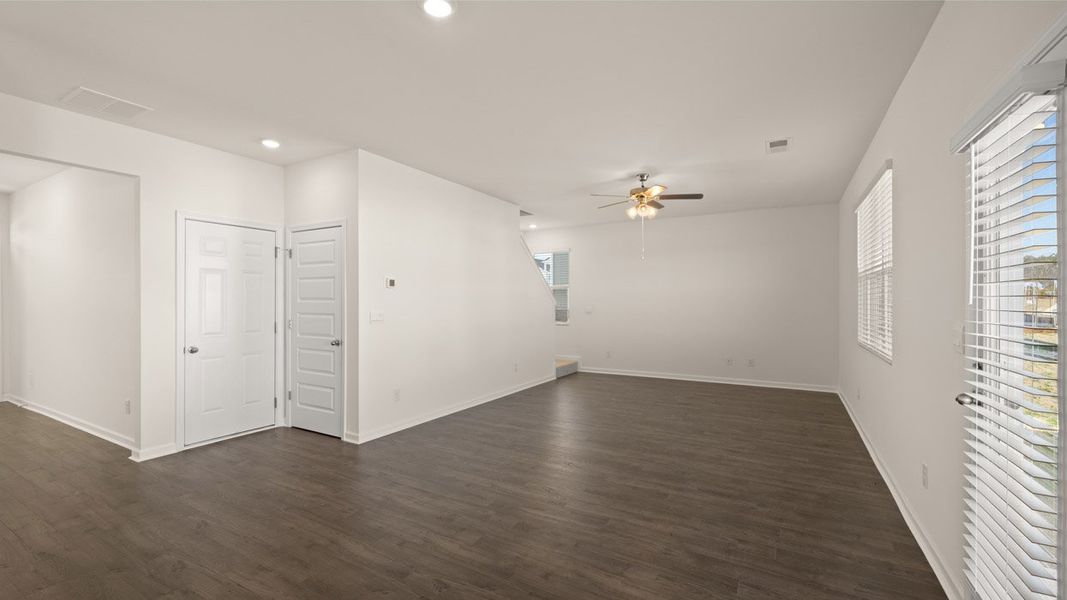 Representative unfurnished interior of a home built from the Penwell by D.R. Horton in Kingston Ranch at Lake Oconee, Buckhead (Image 19). Representative unfurnished interior of a home built from the Penwell by D.R. Horton in Kingston Ranch at Lake Oconee, Buckhead (Image 19).
