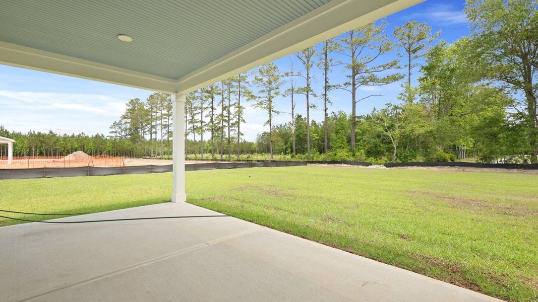 Spacious, unfurnished interior of a new home in Berkeley Bay, Ridgeville (Image 28).