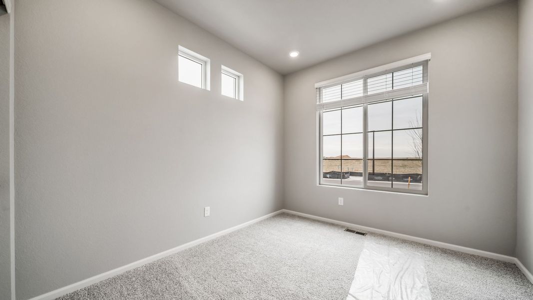 Spacious, unfurnished interior of a new home in The Reserve at Green Valley Ranch Aurora, Aurora (Image 21). Spacious, unfurnished interior of a new home in The Reserve at Green Valley Ranch Aurora, Aurora (Image 21).