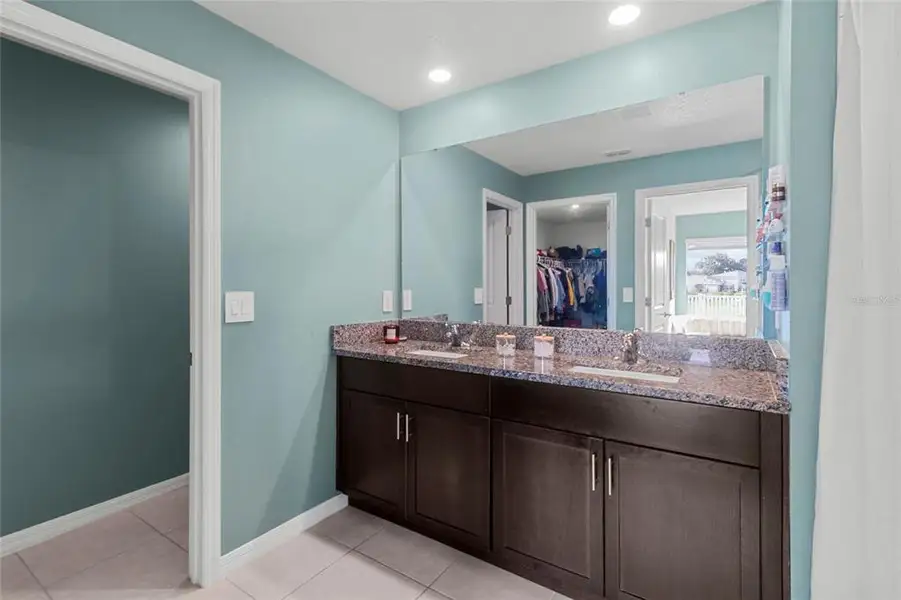 Furnished interior view inside a new home in Wind Meadows South, Bartow (Image 10).