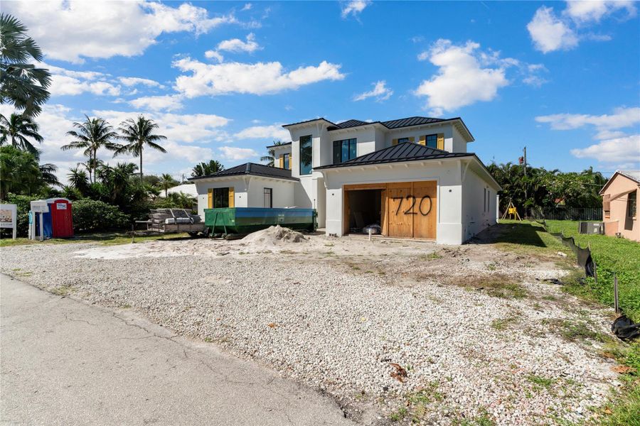 Spacious, unfurnished interior of a new home in , Delray Beach (Image 8).