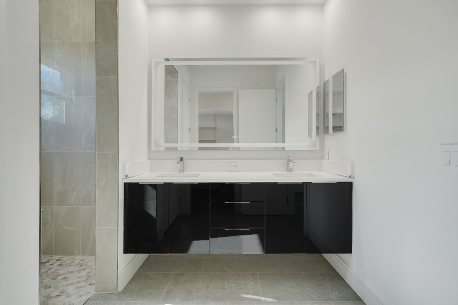 Representative furnished interior of a home built from the Courtyard 50 3BR by ABD Development in Hampton Green at Providence, Davenport (Image 41).