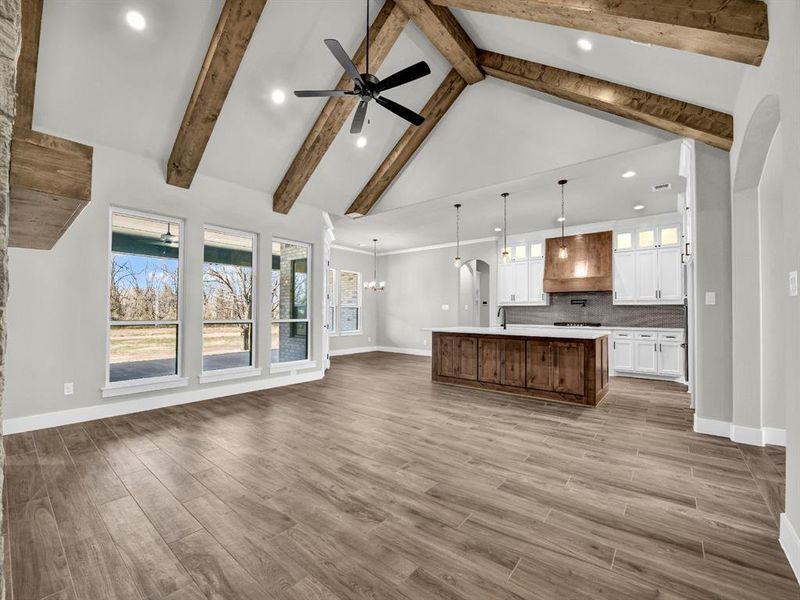 Spacious, unfurnished interior of a new home in , Weatherford (Image 28).