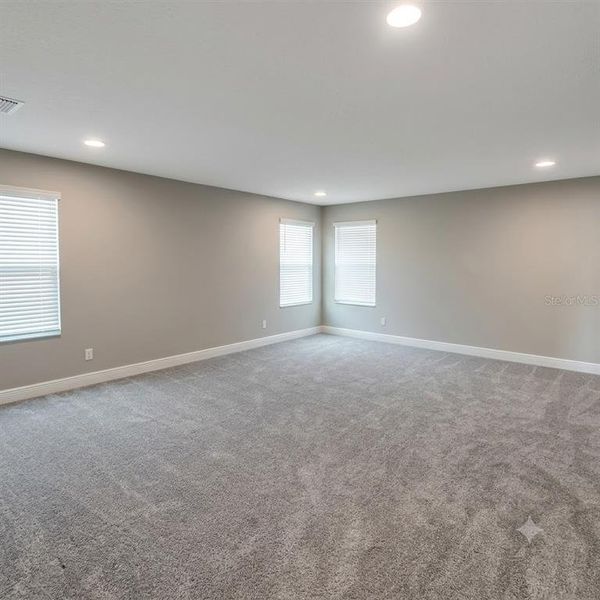 Spacious, unfurnished interior of a new home in , Wesley Chapel (Image 16). Spacious, unfurnished interior of a new home in , Wesley Chapel (Image 16).