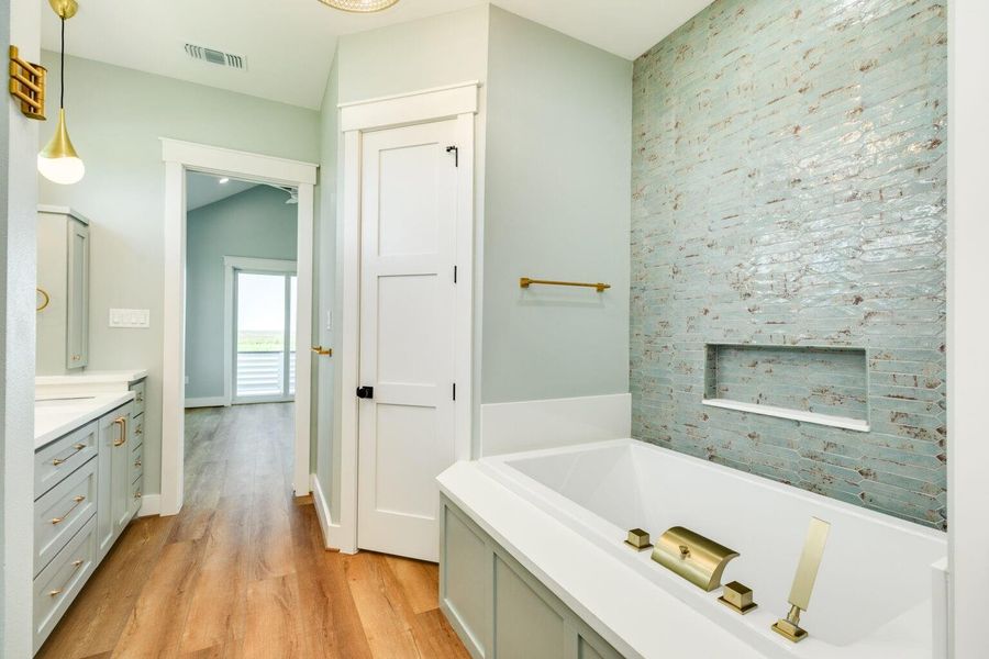 Primary Bath with Tub