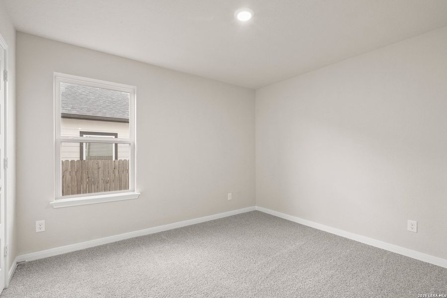 Spacious, unfurnished interior of a new home in Swenson Heights, Seguin (Image 12).