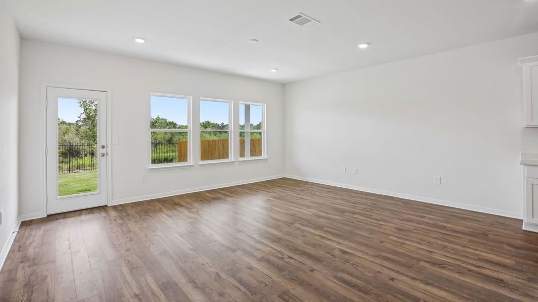 Spacious, unfurnished interior of a new home in Prairie Lakes, Buda (Image 16).