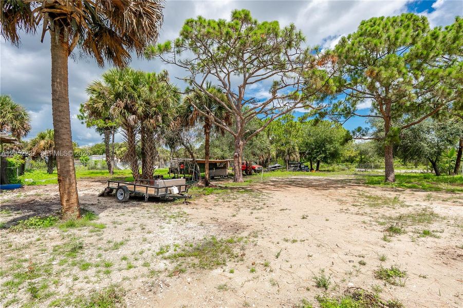 Natural landscape and outdoor views near in Clewiston (Image 34). Natural landscape and outdoor views near in Clewiston (Image 34).