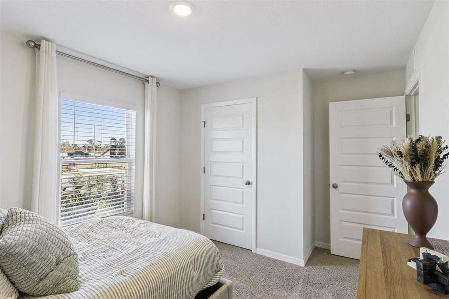 Furnished interior view inside a new home in Willowbrook South, Winter Haven (Image 10).