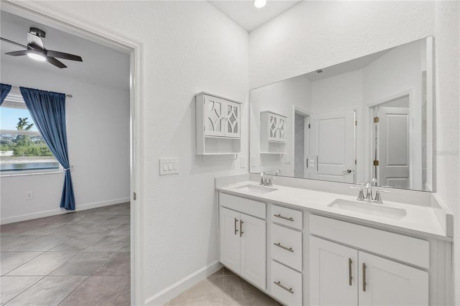 Furnished interior view inside a new home in , Englewood (Image 13).