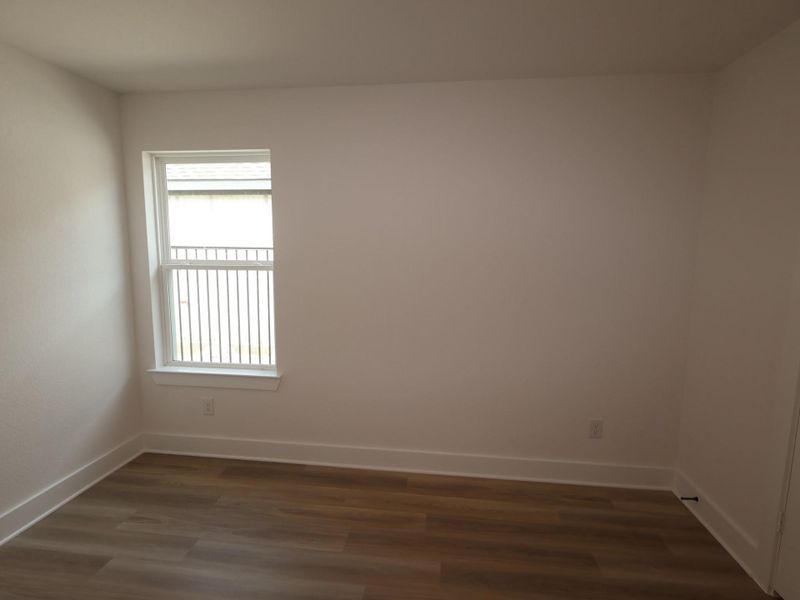 Spacious, unfurnished interior of a new home in Lago Mar, Santa Fe (Image 28).
