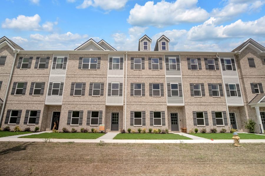 Image 36 of a home in Sweetbriar Place. Image 36 of a home in Sweetbriar Place.