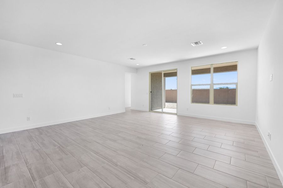 Representative unfurnished interior of a home built from the Caliber by Taylor Morrison in Artisan at Asante, Surprise (Image 19). Representative unfurnished interior of a home built from the Caliber by Taylor Morrison in Artisan at Asante, Surprise (Image 19).