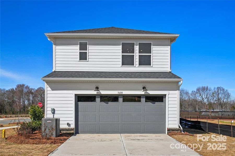 Image 5 of a home in Riverstone. Image 5 of a home in Riverstone.