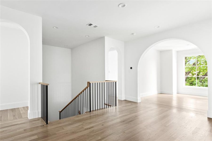 Spacious, unfurnished interior of a new home in , Dallas (Image 25). Spacious, unfurnished interior of a new home in , Dallas (Image 25).