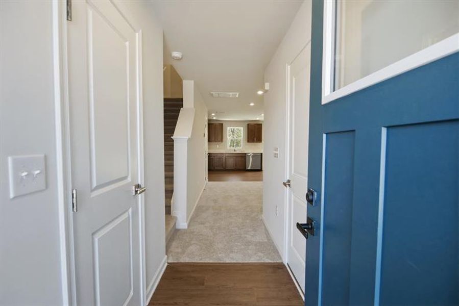 Spacious, unfurnished interior of a new home in Beech Glen, Anderson (Image 10).