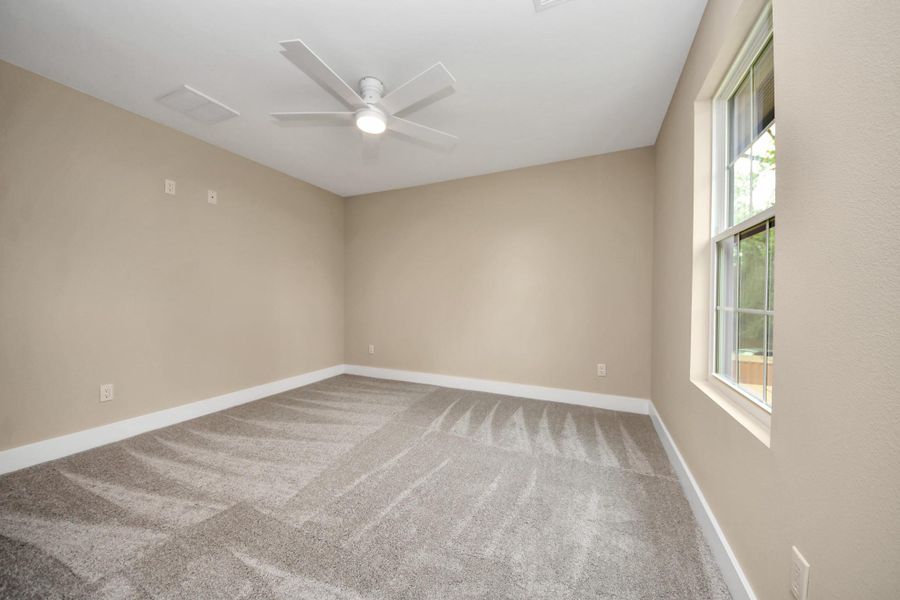 Spacious, unfurnished interior of a new home in , Spring (Image 29).