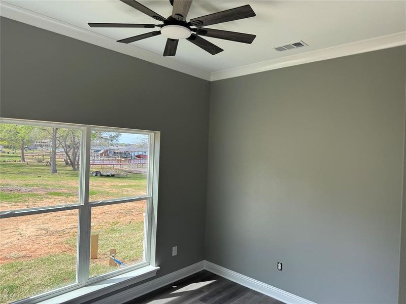 Spacious, unfurnished interior of a new home in , Mabank (Image 11).