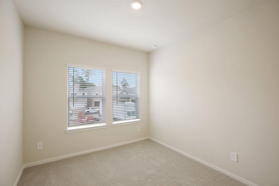 Spacious, unfurnished interior of a new home in Pinewood Trails - City Series, Atascocita (Image 40).