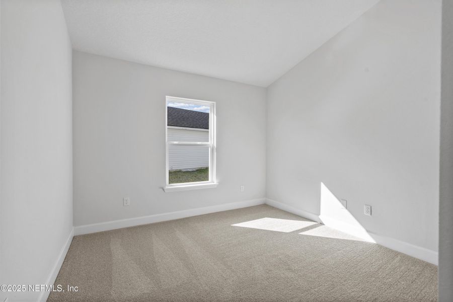 Spacious, unfurnished interior of a new home in Summerglen, Jacksonville (Image 15).
