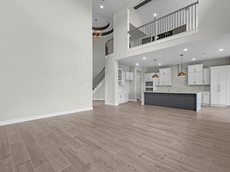 Representative image. Features, specifications, selections and colors may vary.