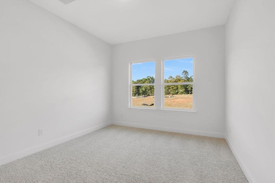 Spacious, unfurnished interior of a new home in Pickens Bluff, Hiram (Image 12).