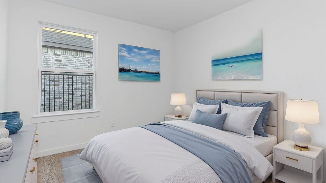 Representative furnished interior of a home built from the Huntsville by D.R. Horton in Marlow Lake, Texas City (Image 10).