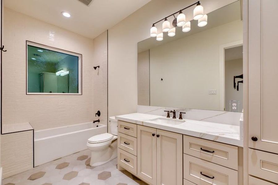 Ensuite Bath in each room