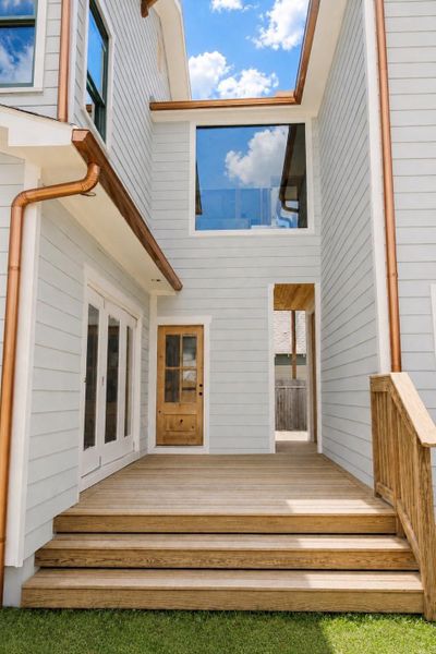 Exterior details and patio area of a home in , Houston (Image 4).